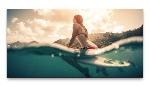 Bilder XXL Frau mit Surfbrett im Wasser 50x100cm Wandbild auf Leinwand