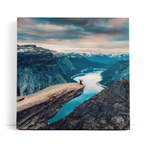 Trolltunga Berggipfel Gebirge Norwegen Felsen Natur