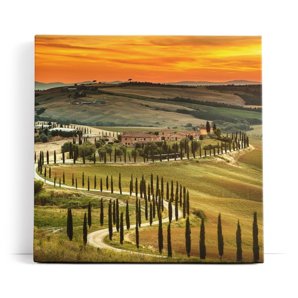 Italien Toskana Landschaft Sonnenuntergang roter Himmel