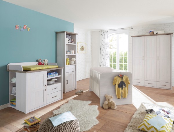 Babyzimmer Luca in Pinie Weiß und Trüffel 4 teilig mit Kleiderschrank, Kinderbett Babybett mit Lattenrost, Wickelkommode und Standregal - Kinderzimmer komplett Set von Begabino