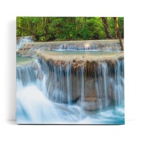 Erawan Falls Thailand Wasserfälle im Dschungel Natur