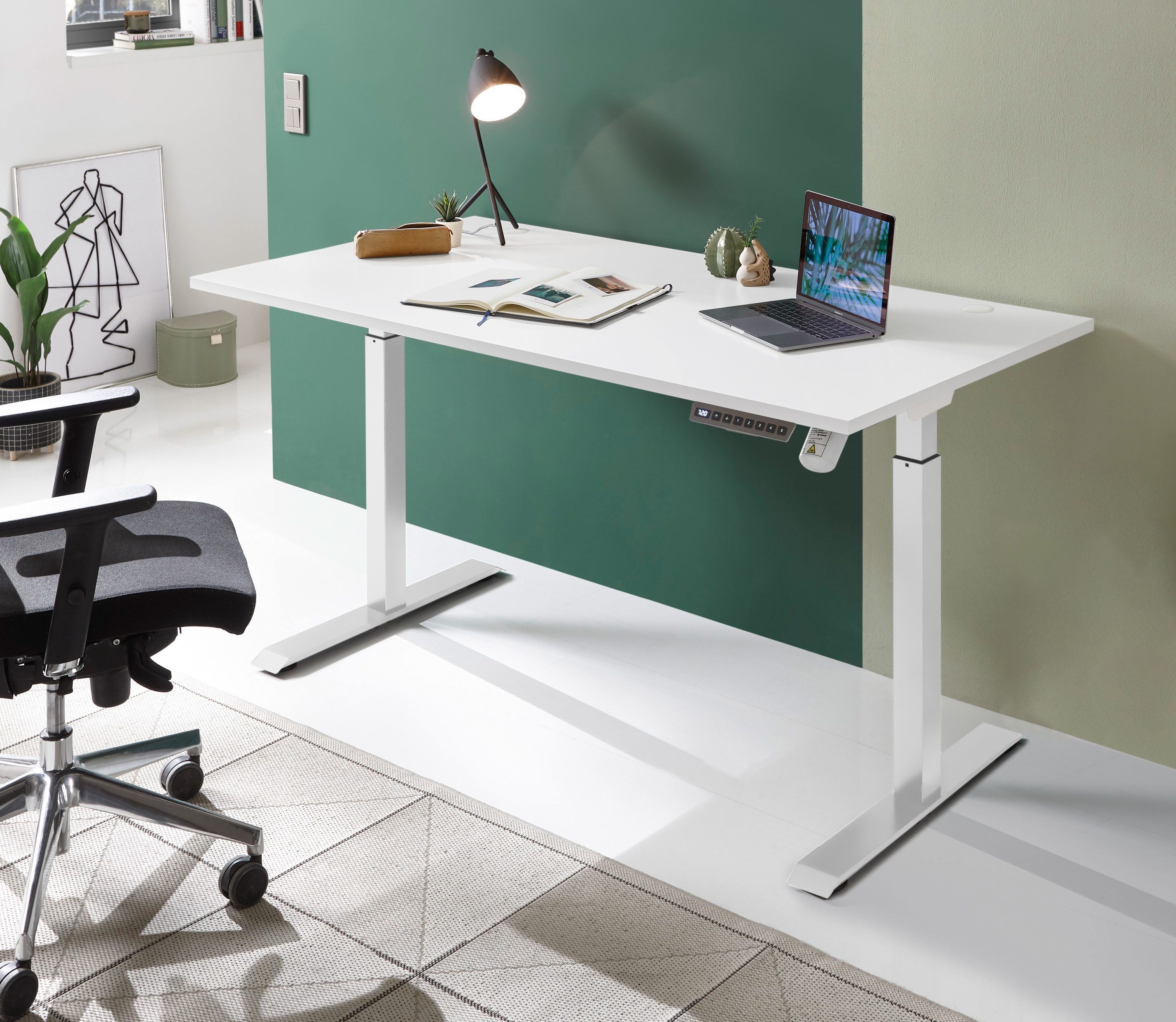 höhenverstellbarer Schreibtisch Ben in Weiß | Bega von Direkt Möbel